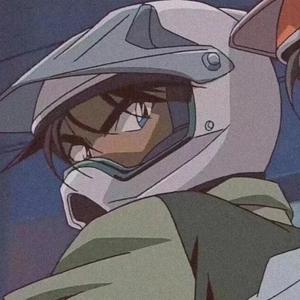 巨茎人妖自吸出精:
